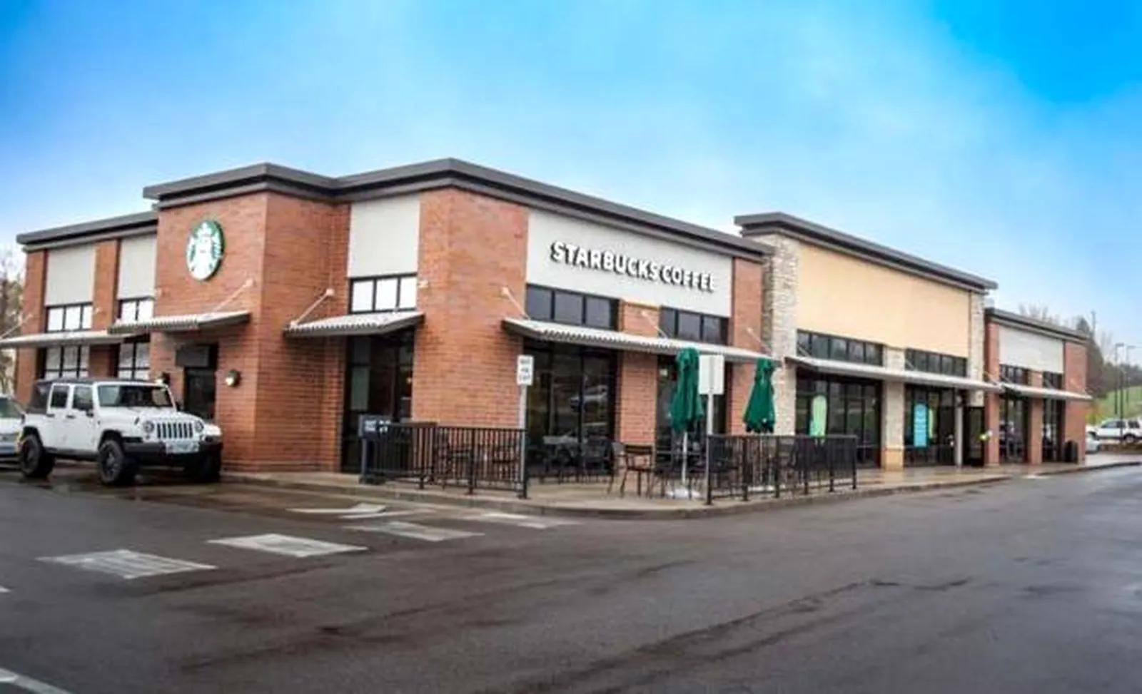 Dakota Retail Plaza